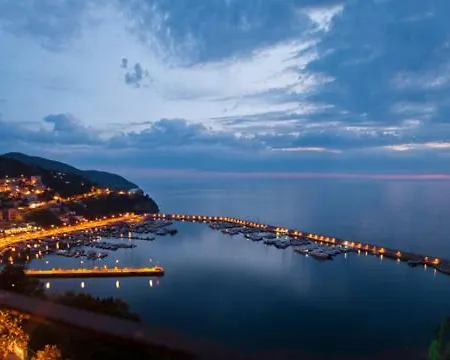 아파트 Seaview Stella Maris